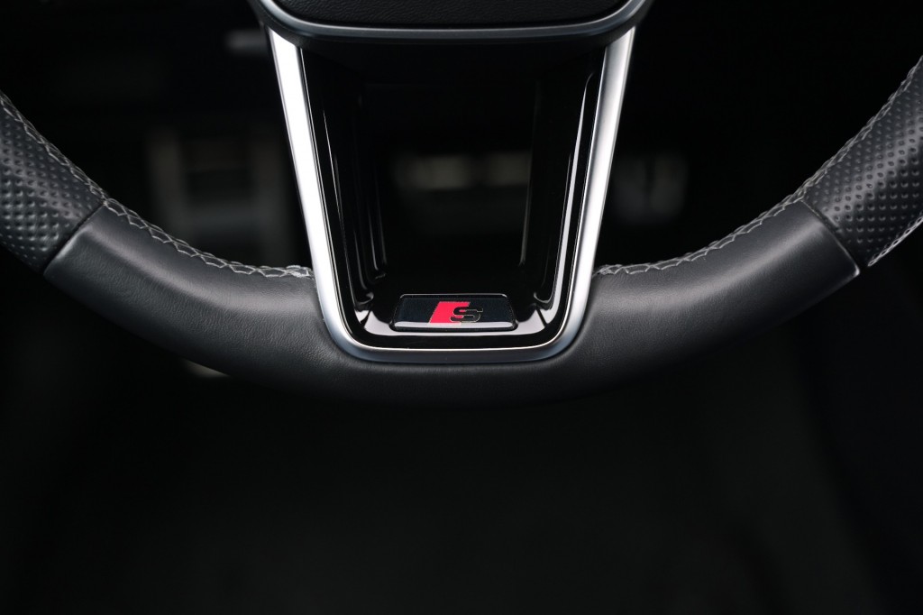 large_1738762507115205.jpg