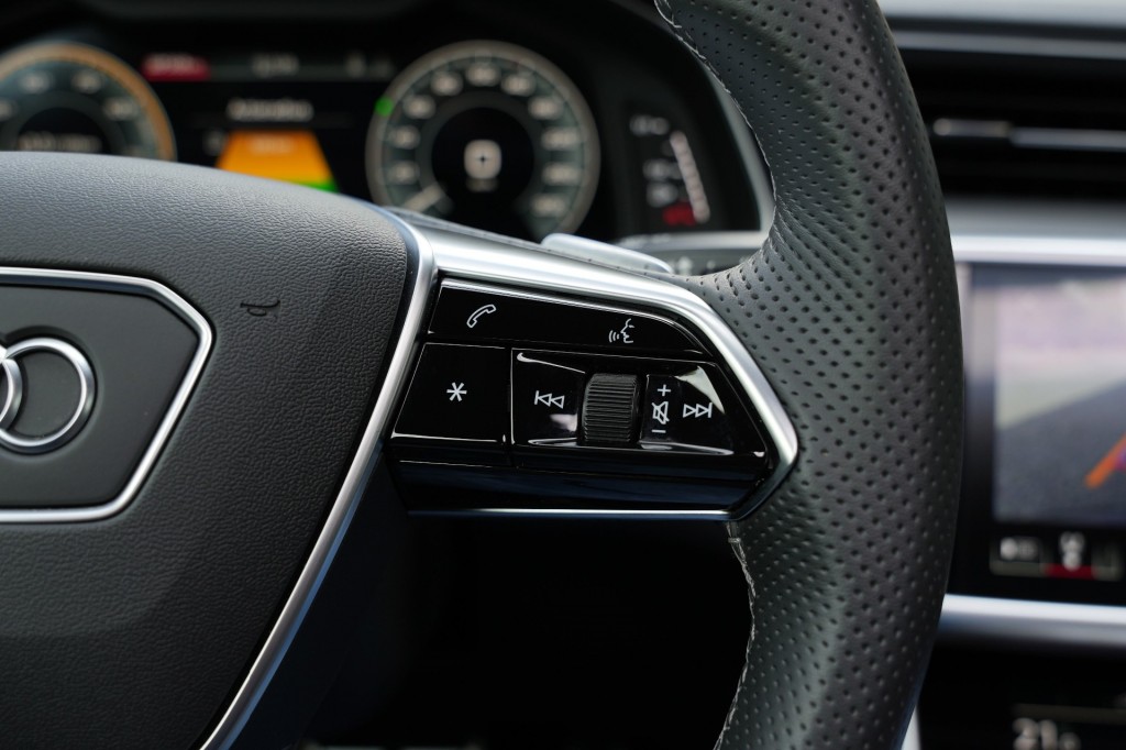 large_1753084616445276