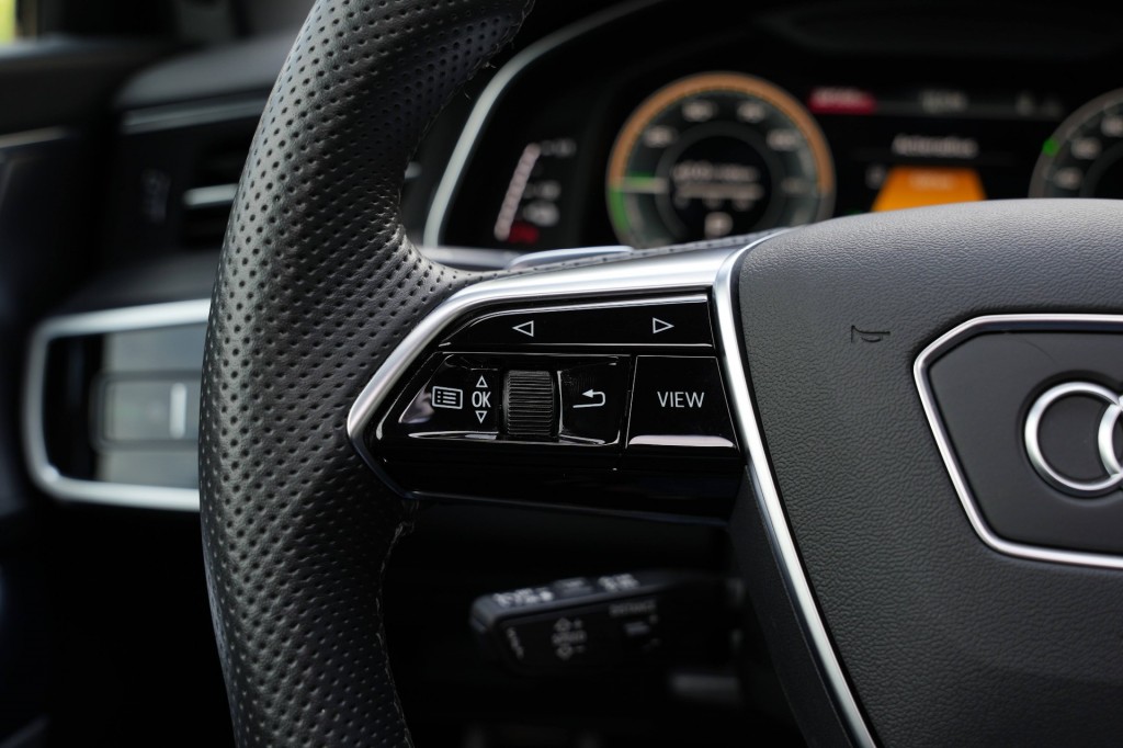 large_1753084616445374