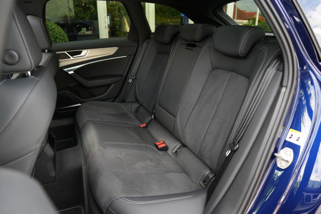 large_1753084616445750