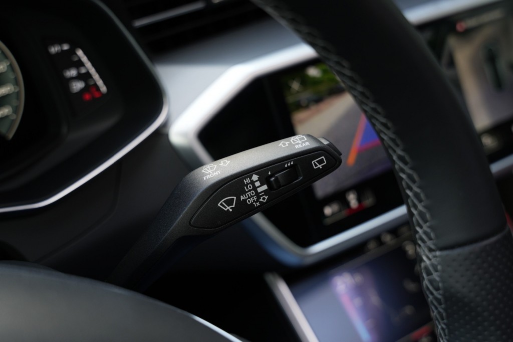 large_1753084616445789