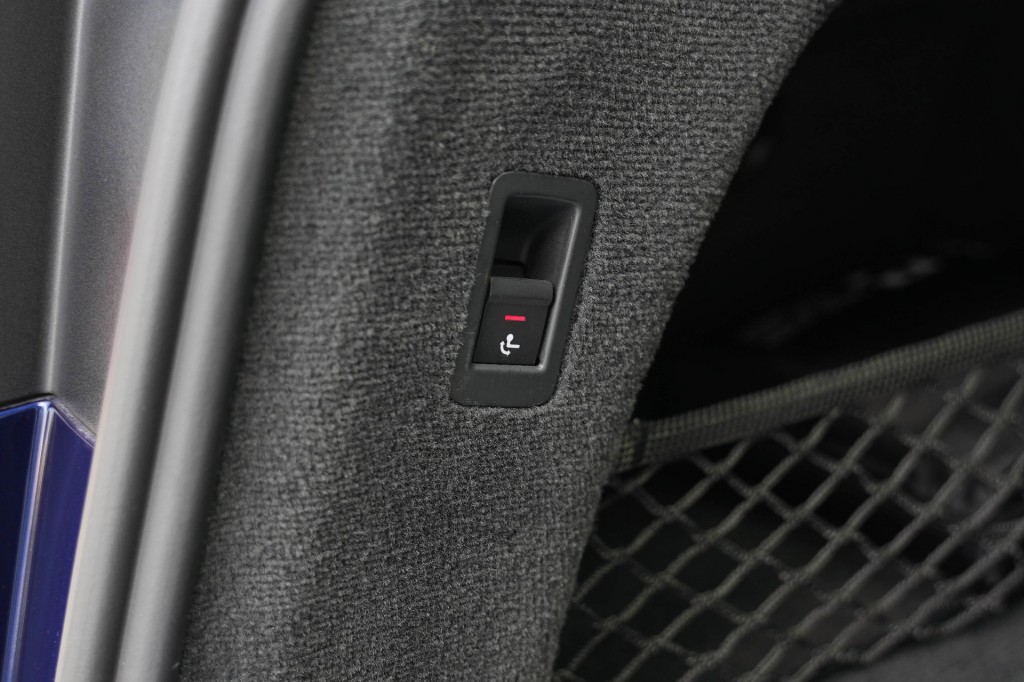 large_1753084616445924