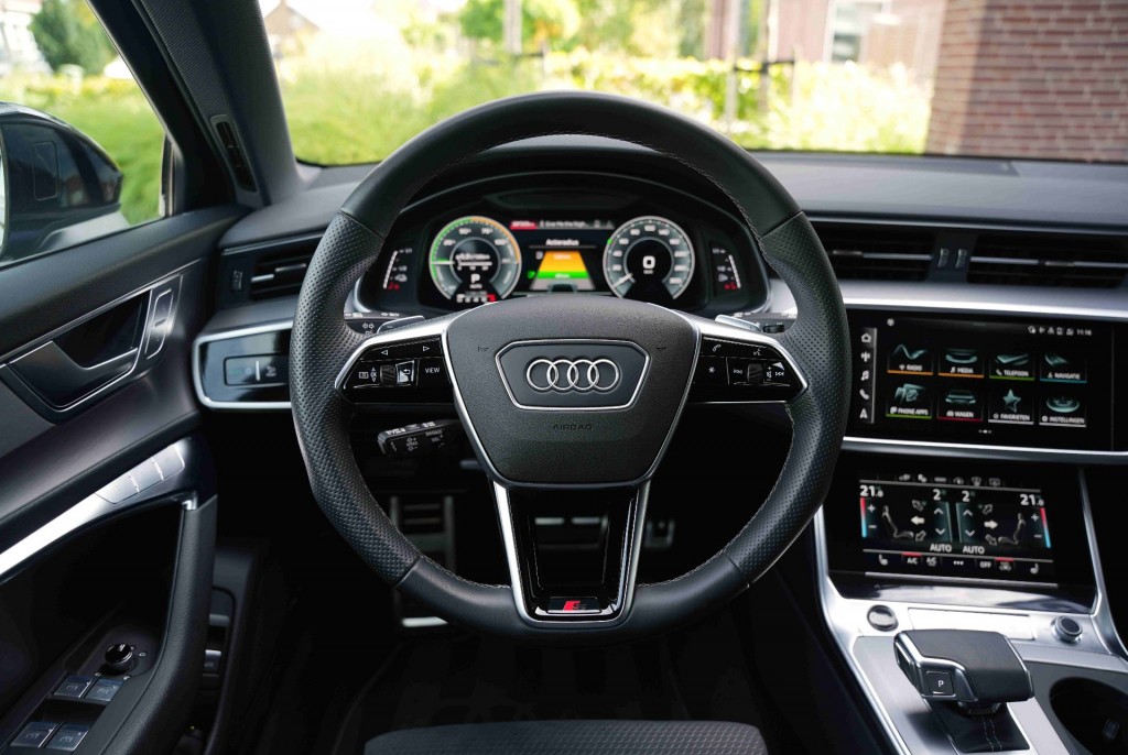 large_1753084616445982