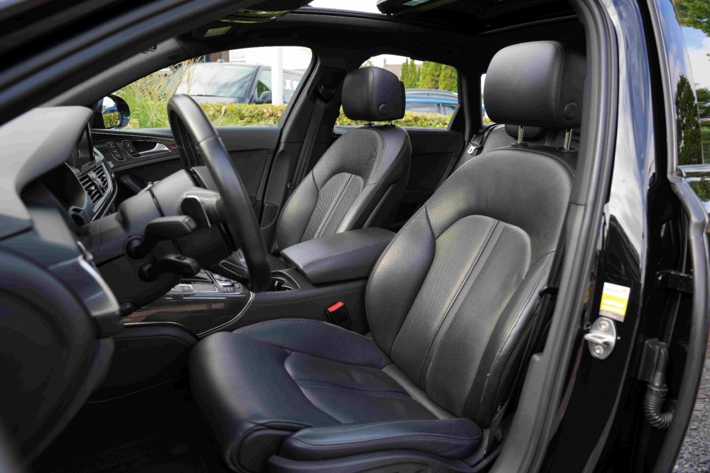 large_1754911916607357