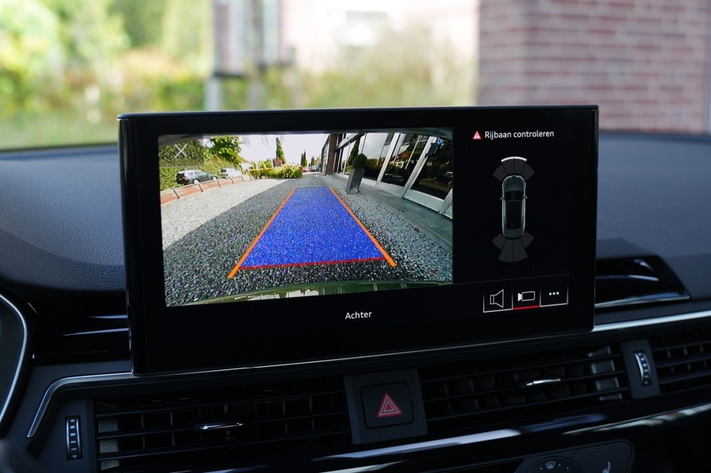 large_1755252664945098