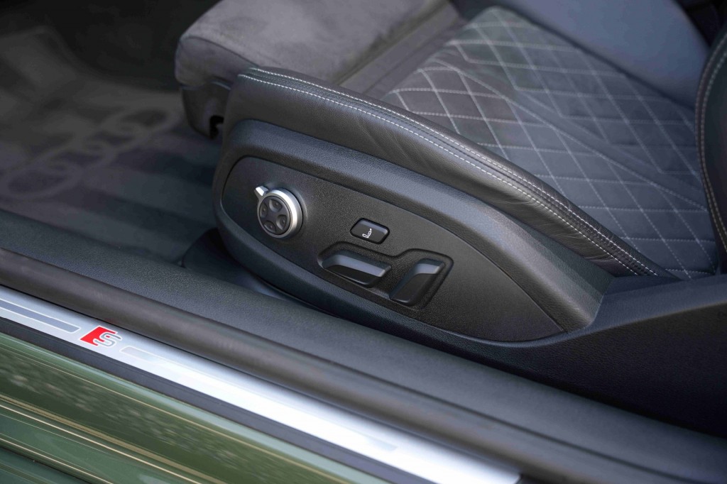 large_1755252664945273