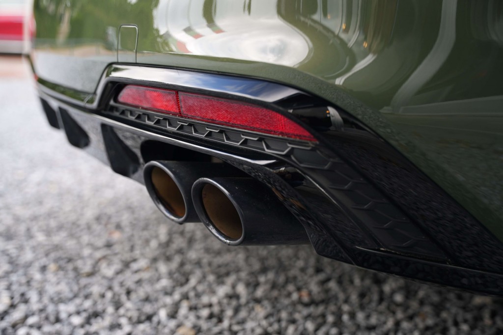 large_1755252664945329