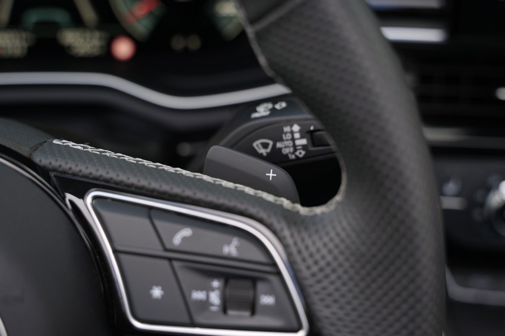 large_1755252664945354