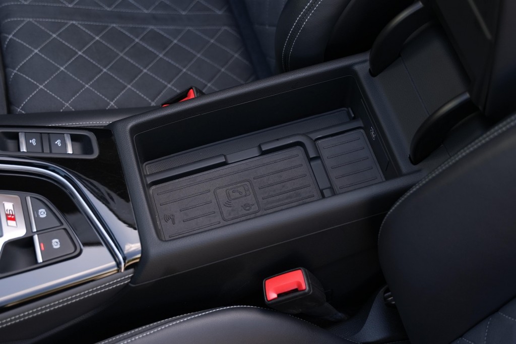 large_1755252664945440