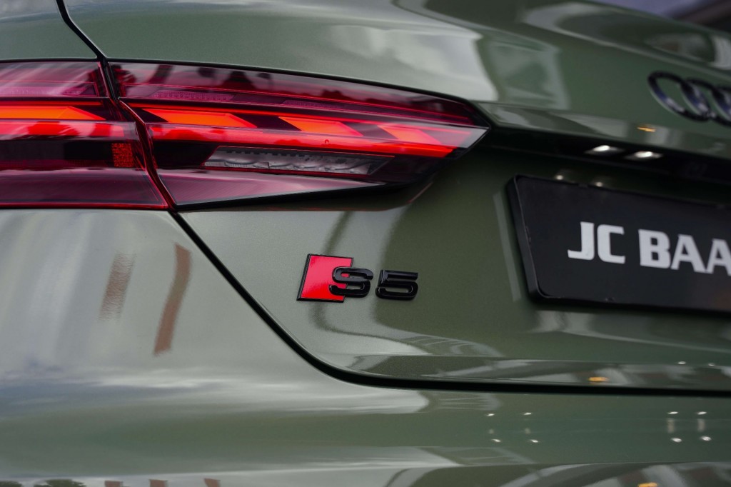 large_1755252664945483