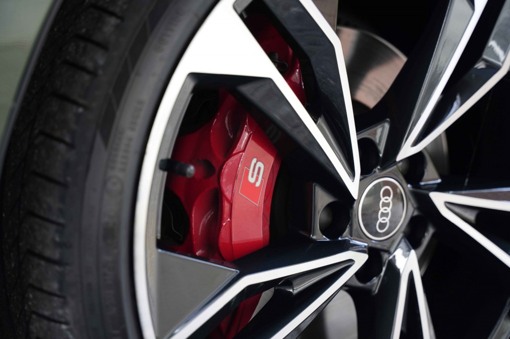 large_1755252664945517