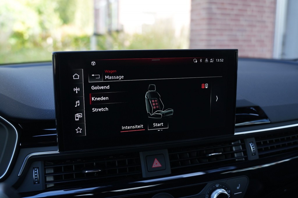 large_1755252664945606