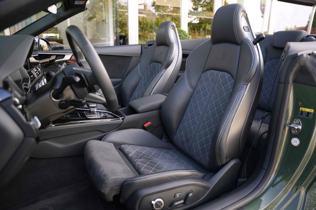 large_1755252664945647