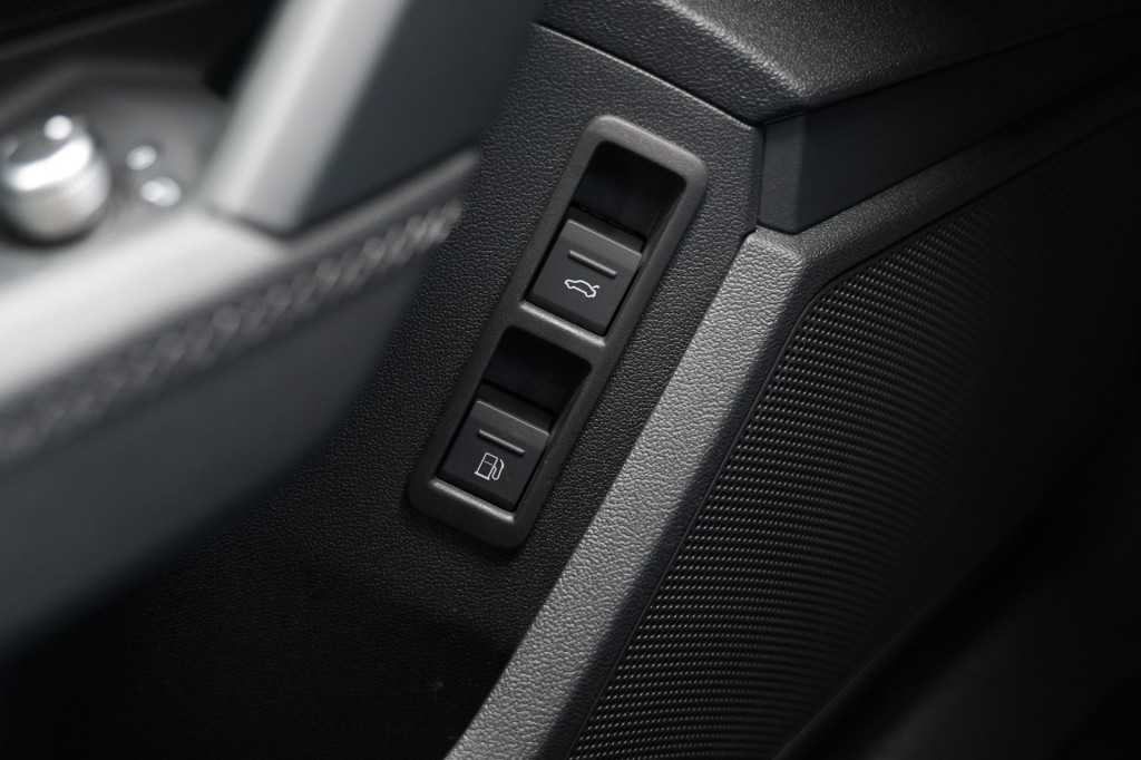 large_1757066551612265