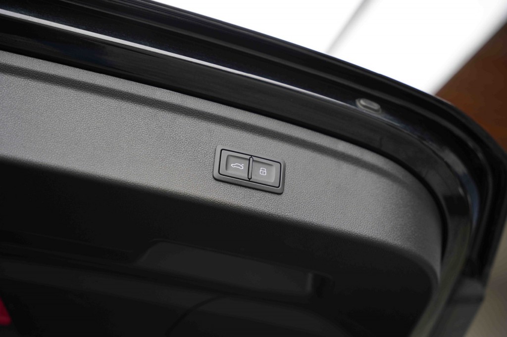 large_1757066551612725