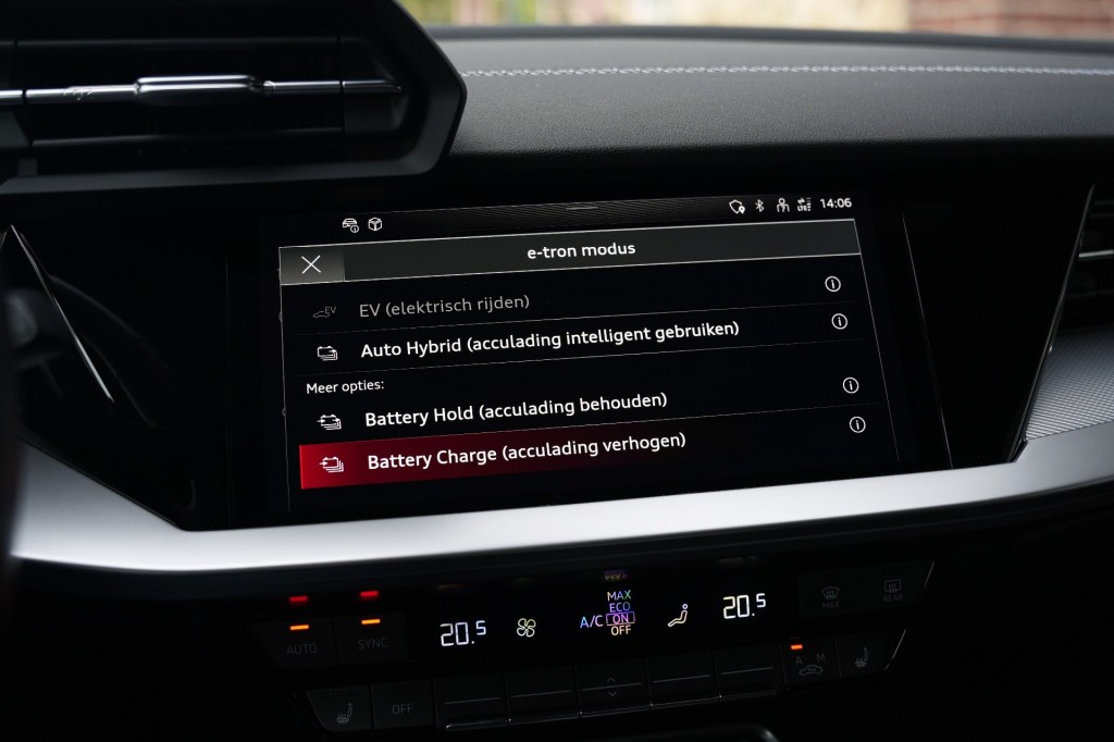 large_1757066551612739