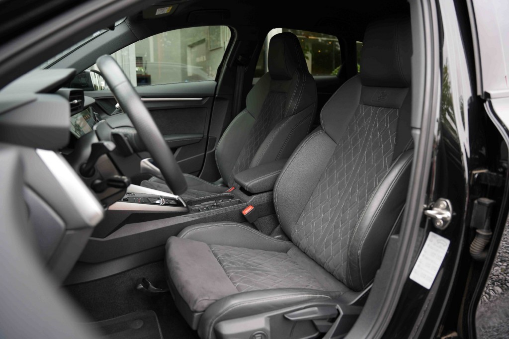 large_1757066551612932