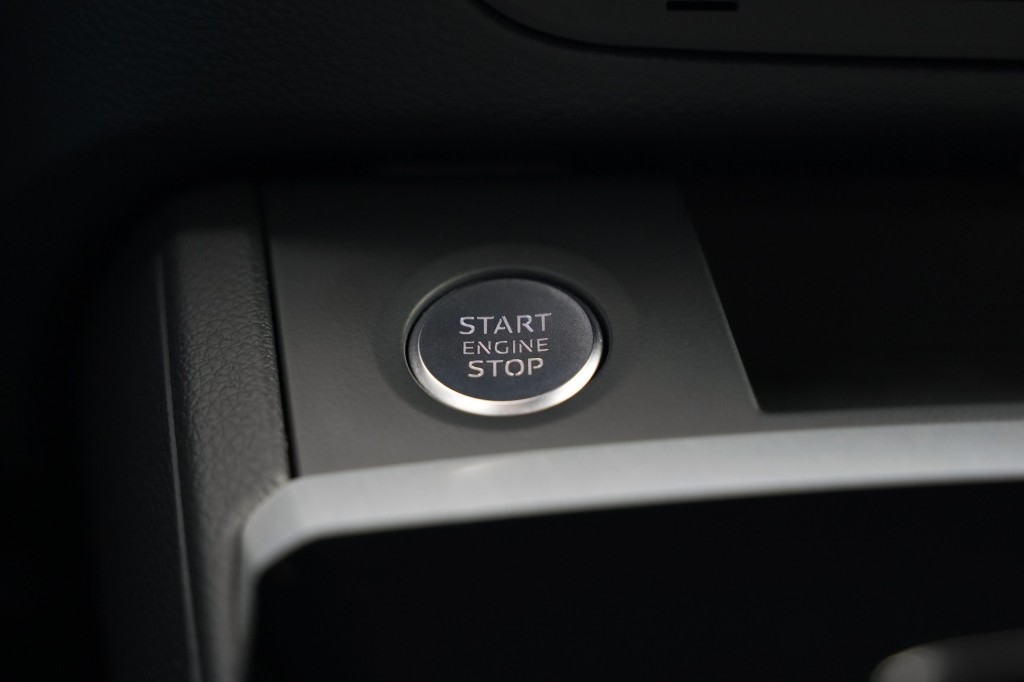 large_1758101521108018