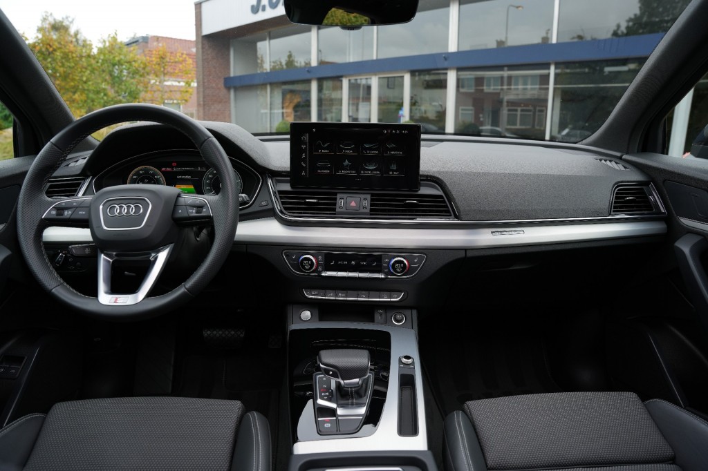 large_1758101521108120