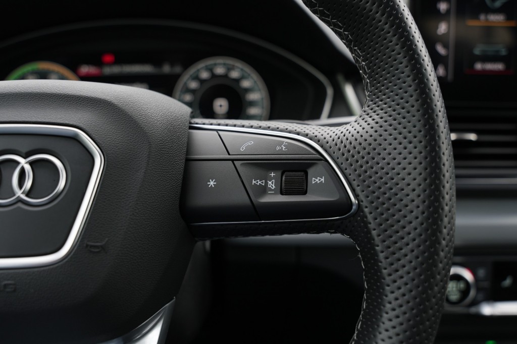 large_1758101521108216