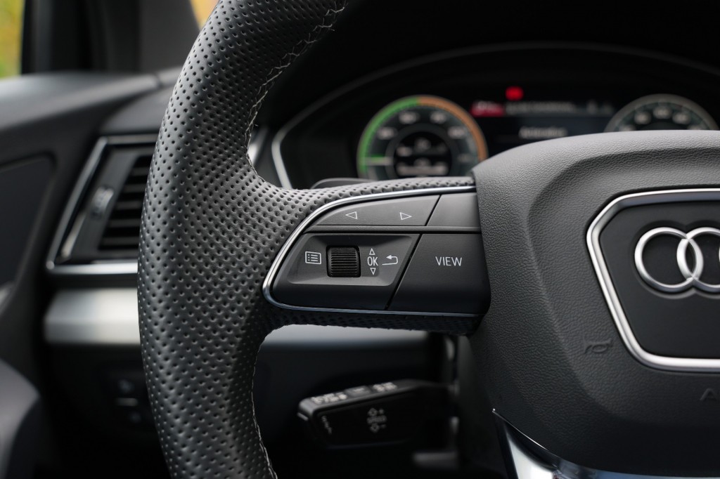 large_1758101521108656