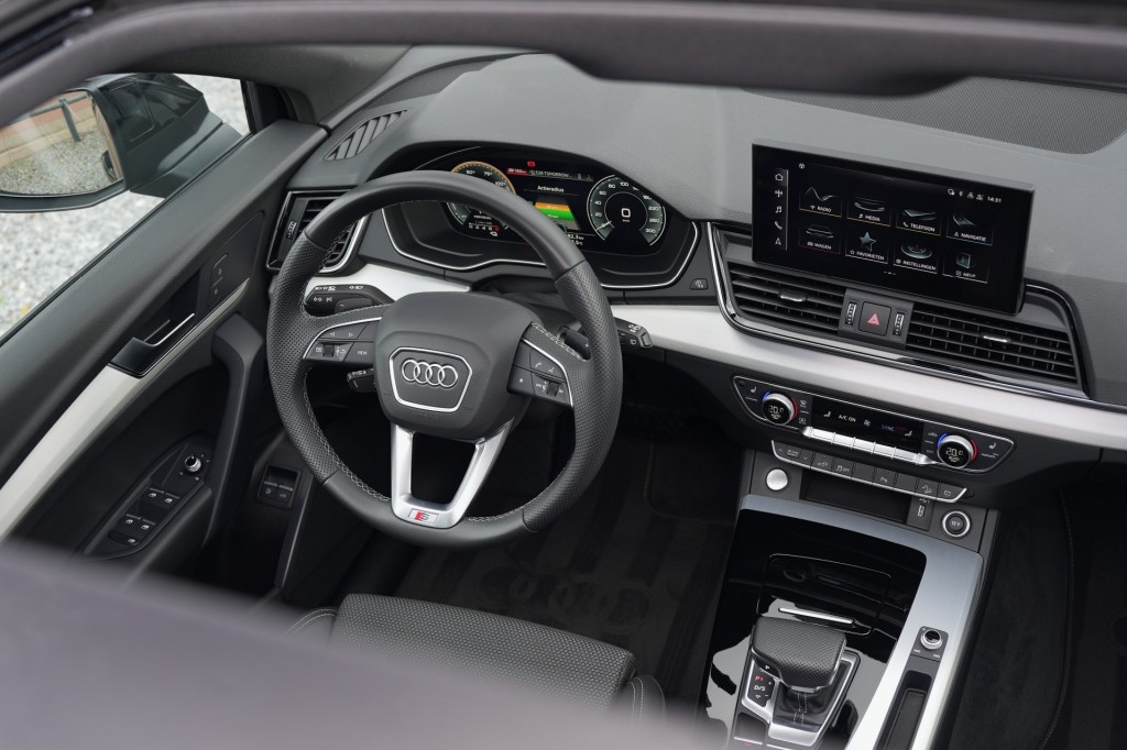 large_1758101521108704