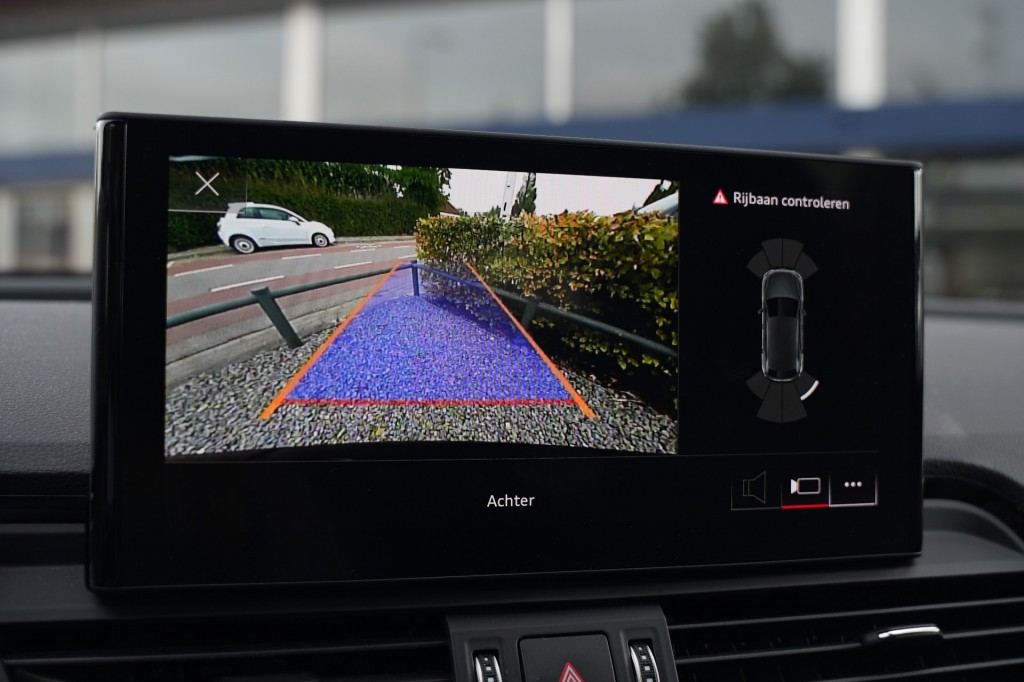 large_1758101521108842