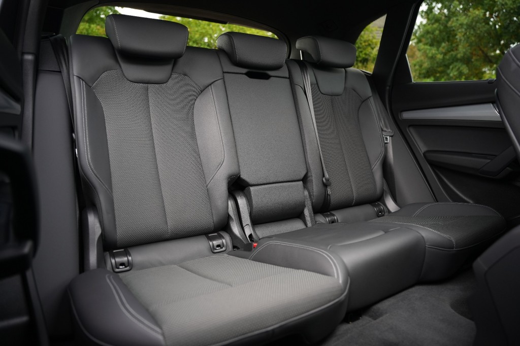 large_1758101521108894