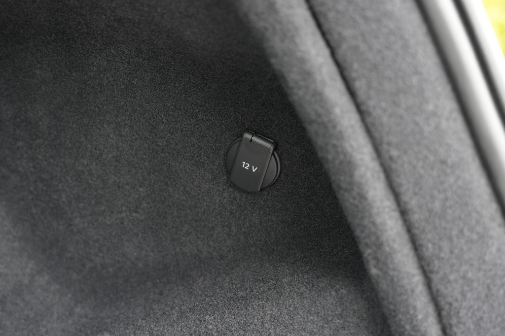 large_1758101521108951