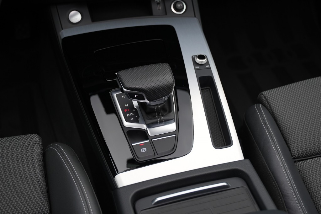 large_1758101521108989