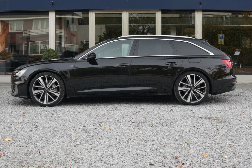 large_1759731906636608