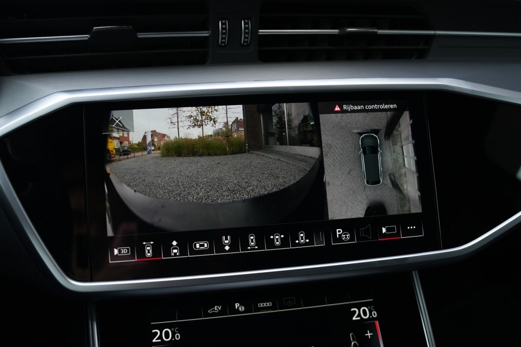 large_1759731906636983